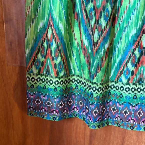 Tiana B Aztec Green Sleeveless V-Neck Dress - Picture 4 of 6